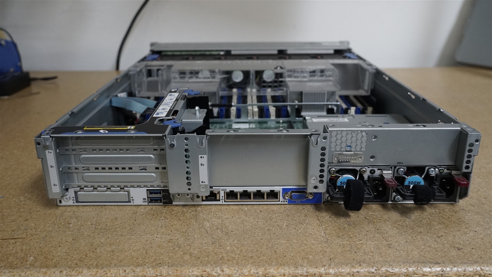 HP ProLiant DL380 Gen9 G9 8SFF 2×14 CORE E5-2660V4 2.0GHz 2x PSU NO RAM HDD RAID