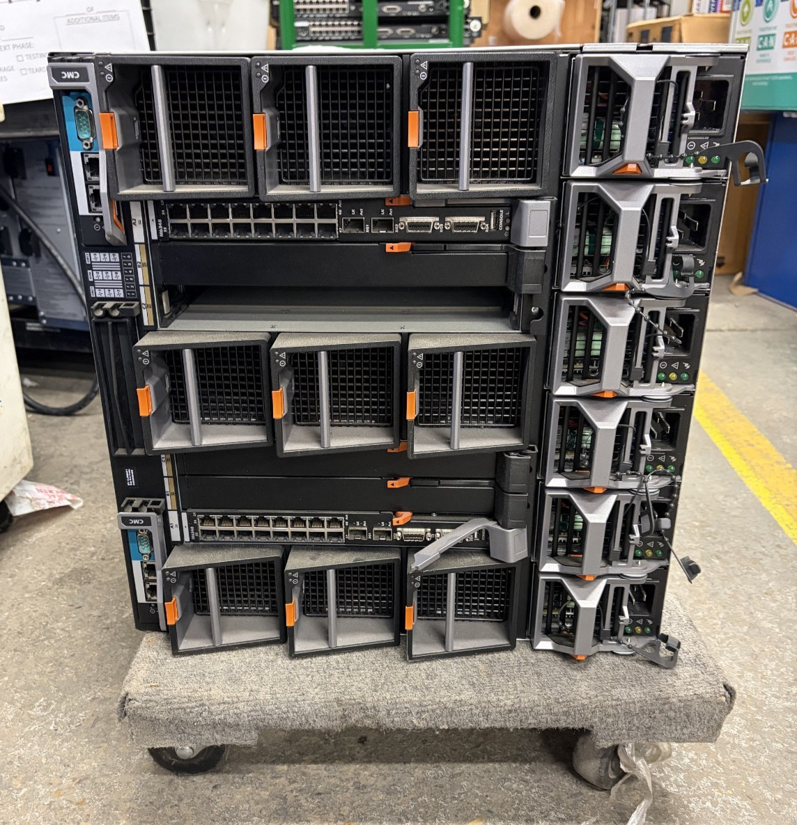 Dell PowerEdge M1000E Chassis W/ 6 Power Supplies E2700P-00 9 Fans X46YM 2 M6348