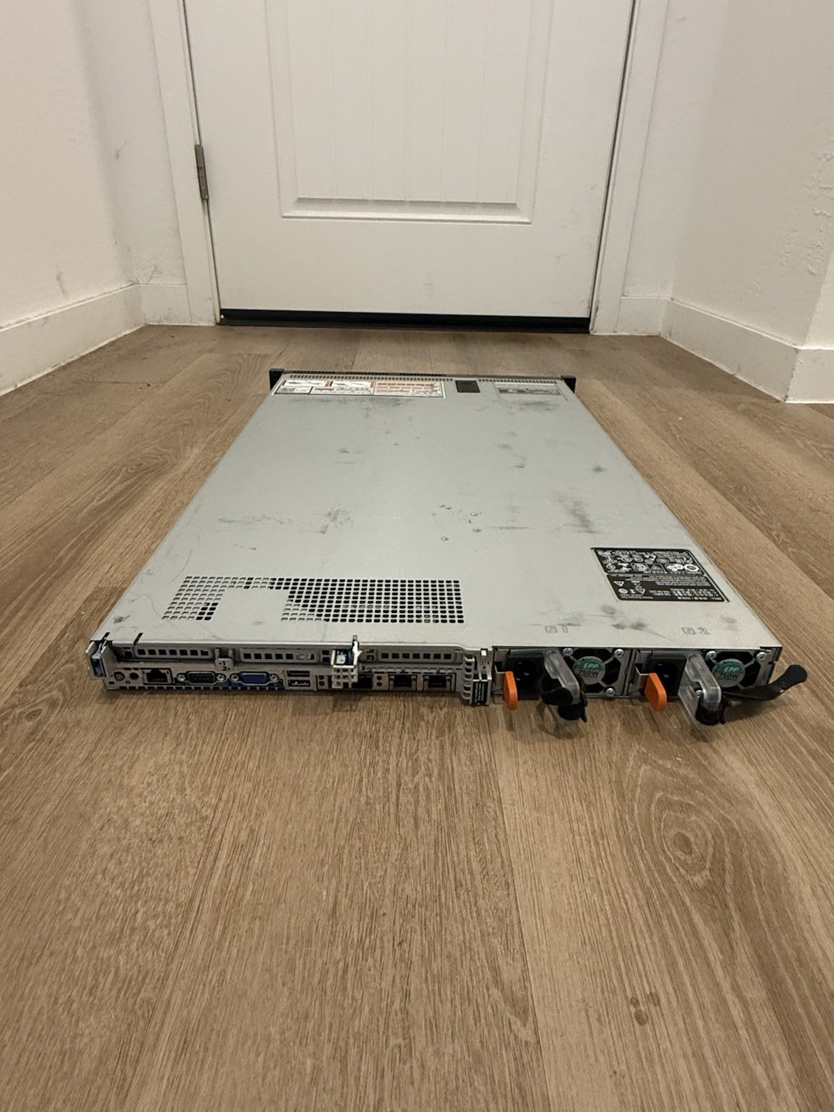 Dell Poweredge R630 Server 2x E5-2640V4 32GB RAM H330 2x750W