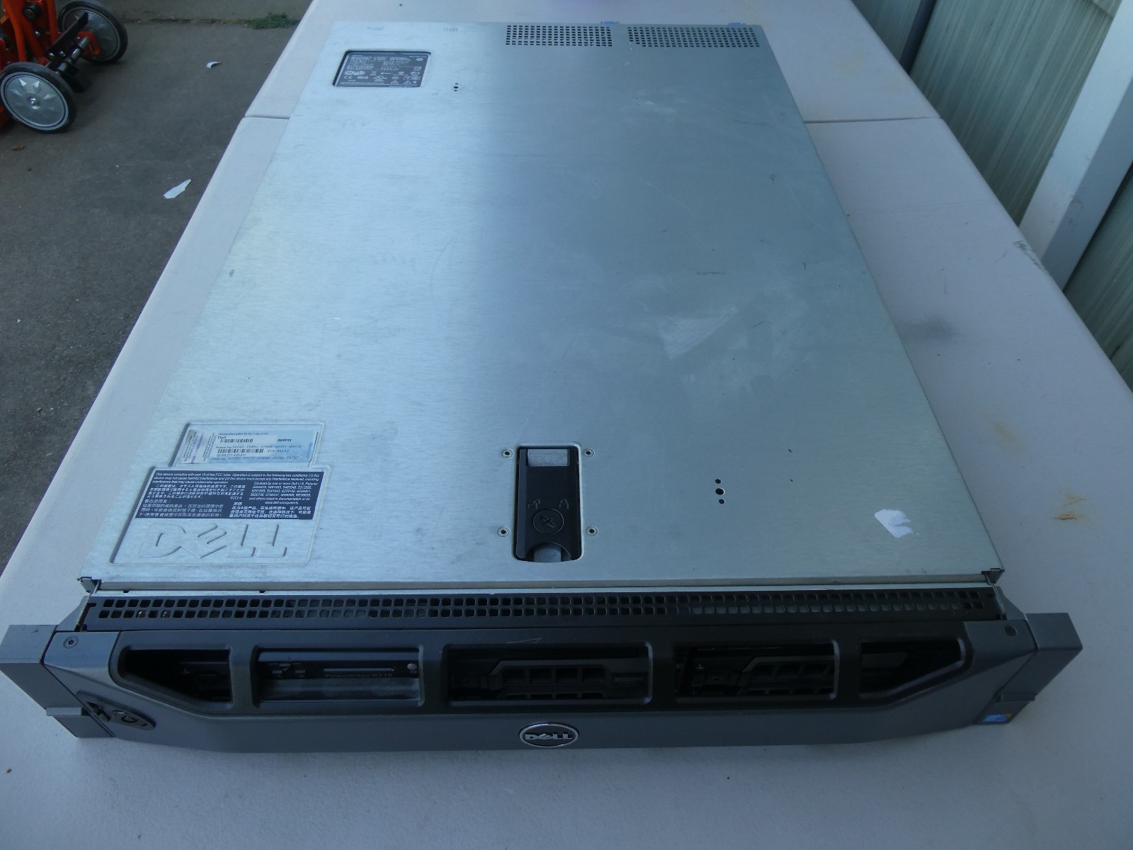 🍀 Dell PowerEdge R710 Server 2x Xeon E5620 2.4 144GB 8-Core NO HDD w 8x Caddies