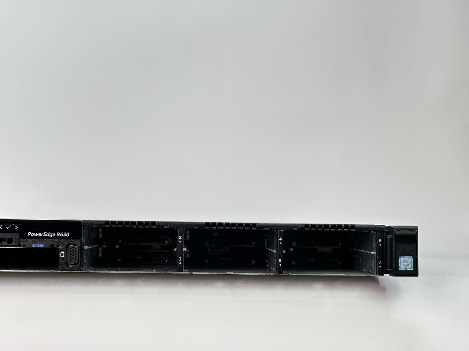 Lot of 20x Dell R630 64GB RAM 2x Xeon E5-2660V4 CPU 1100w PSU H730P iD8 Ent RPS