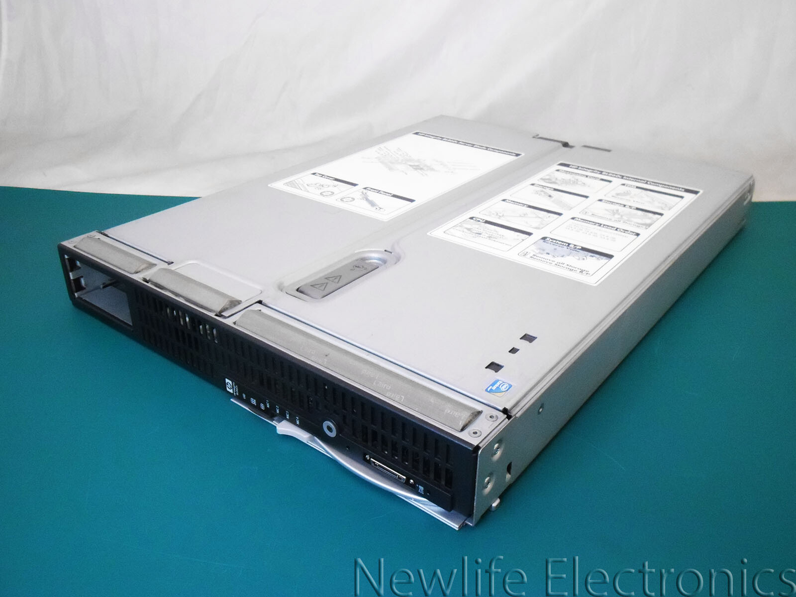 HP AD323B Integrity BL860c Server (2 x 1.66GHz CPU’s, No RAM/Drives)