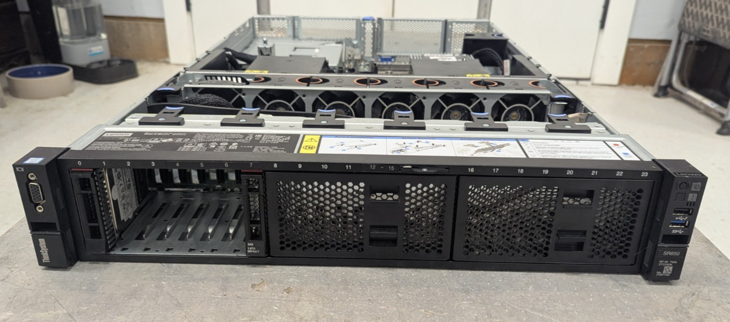 Lenovo SR650 Xeon 4110, no RAM, no drives