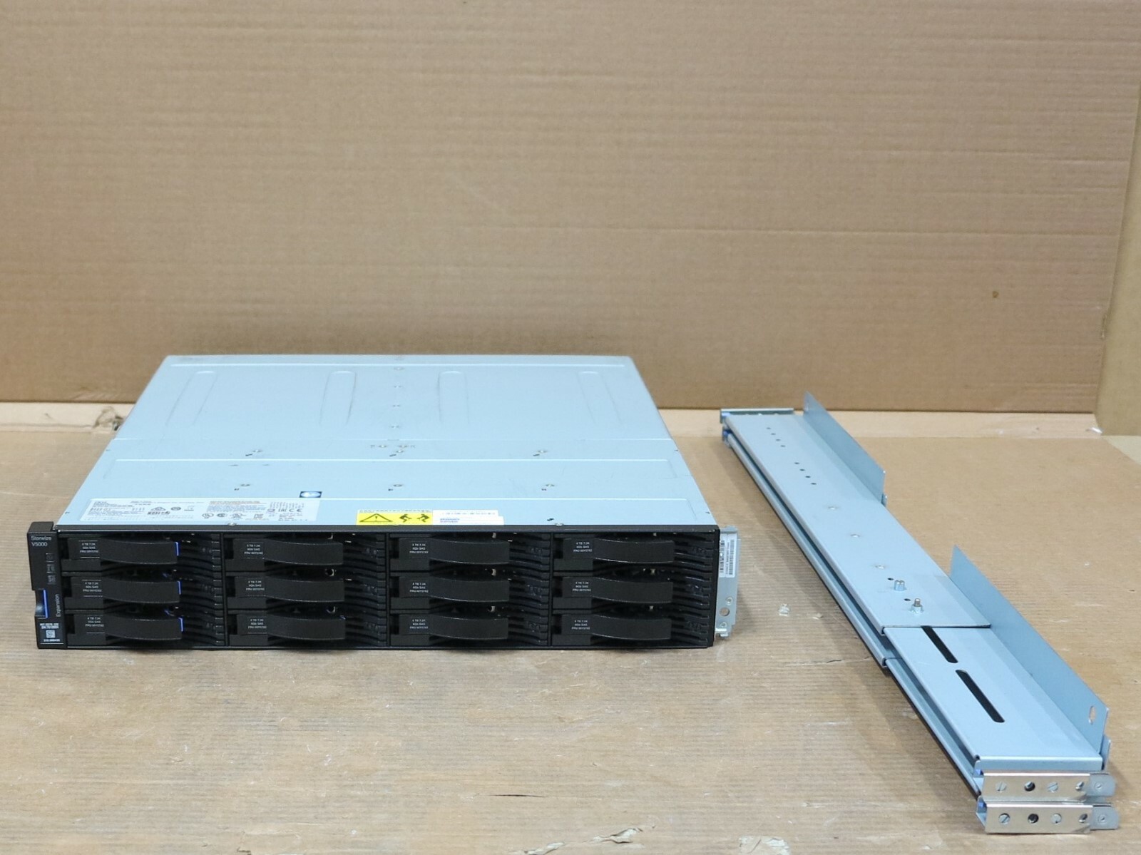IBM Storwize V5000 2078-12E Expansion 12 x 4TB 7.2k HDD’s – 48TB Total Storage