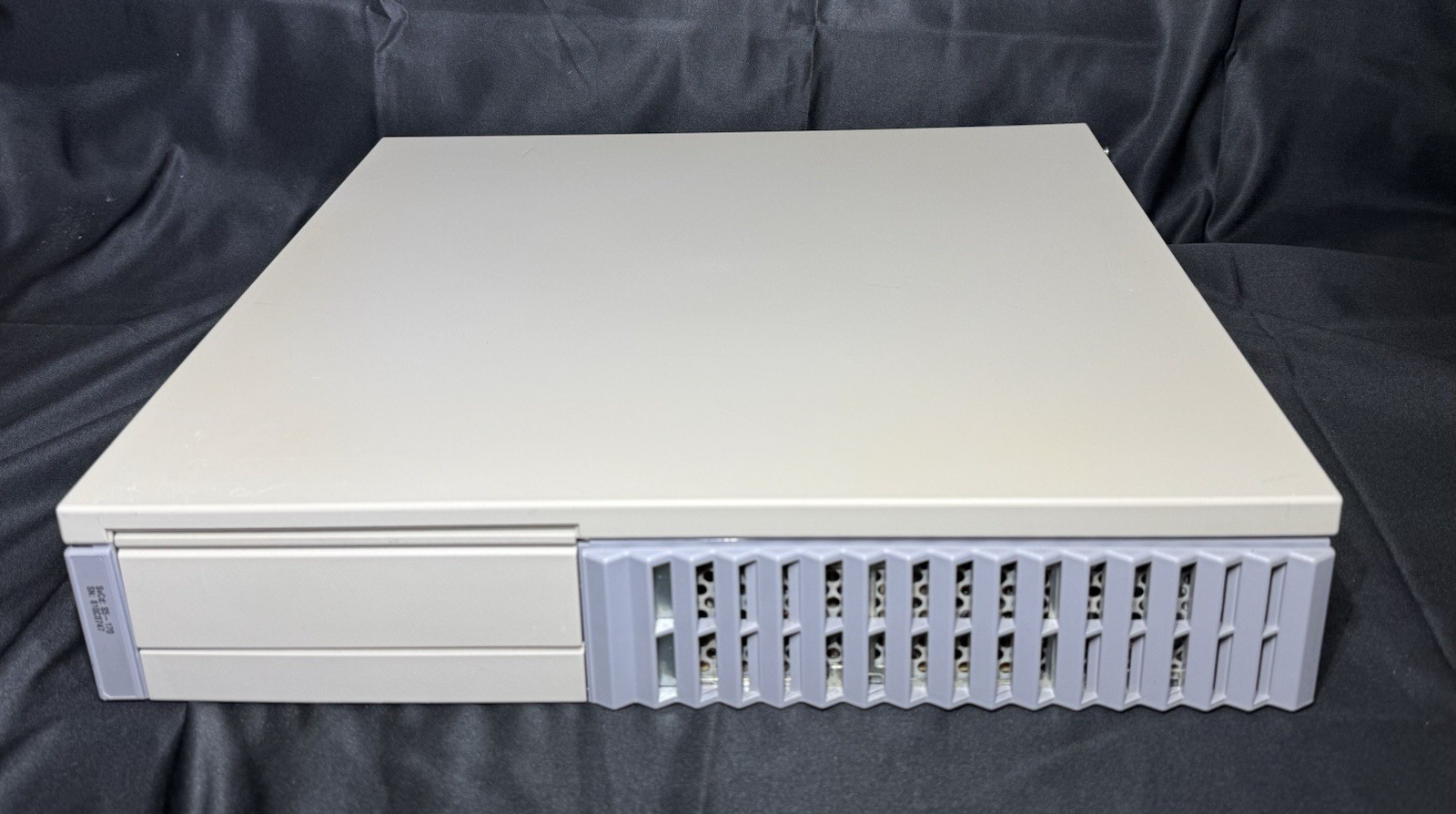 SPARCstation 5 – 170MHz Workstation, 128MB RAM (4x 32MB DIMMs) 2.1GB HDD, TGX