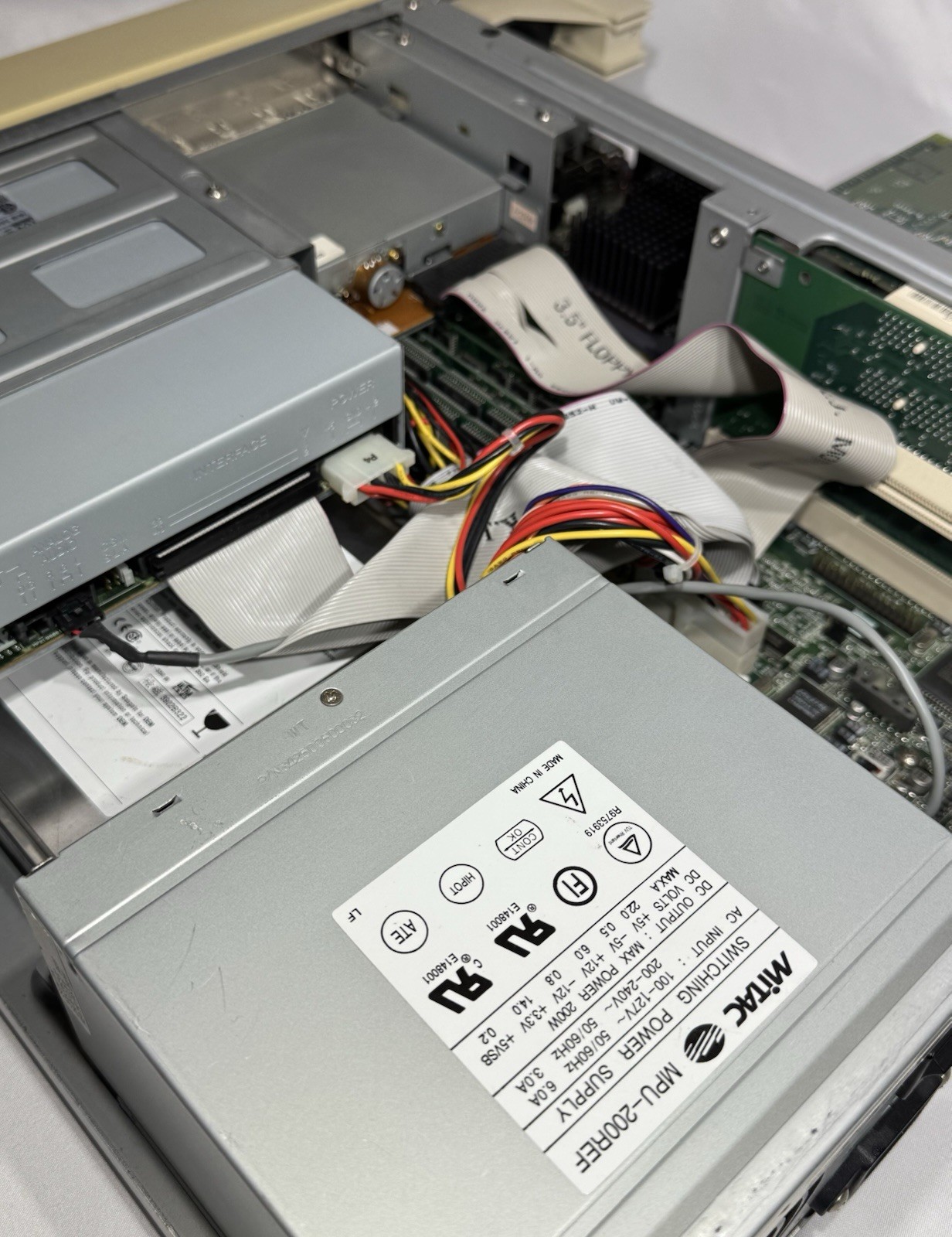 Sun Ultra 5 Workstation, 270MHz, 320MB, 20GB HDD, CD, SunFast Ethernet X1033A