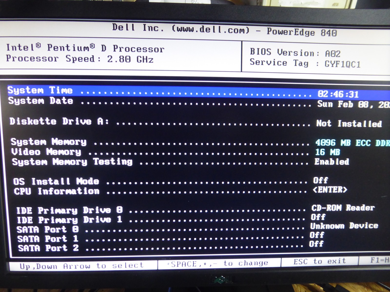 DELL POWEREDGE 840 TOWER SERVER PENTIUM D 2.8GHz 4GB XM091 WH113
