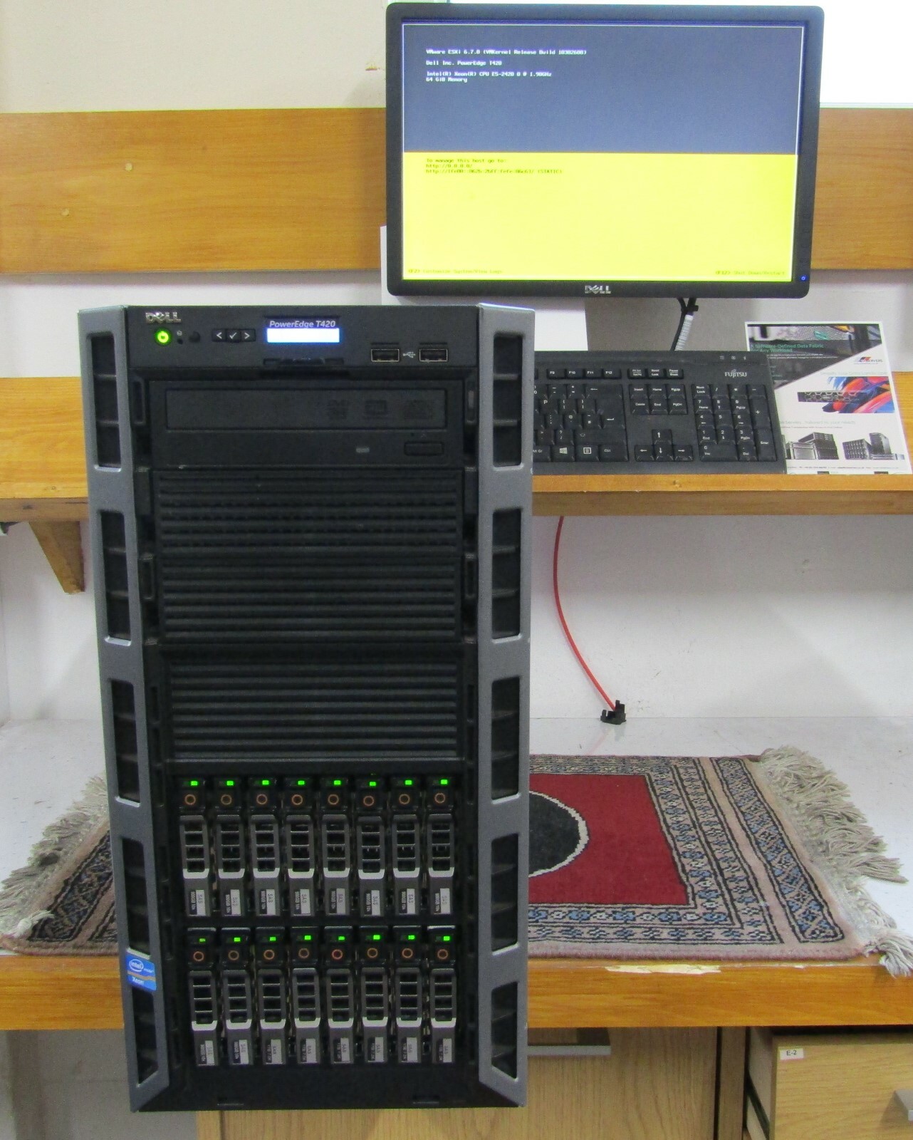 DELL PE T420 Tower Server 2x E5-2440 96GB RAM 400GB SSD 14 x 900GB SFF SAS 16SFF