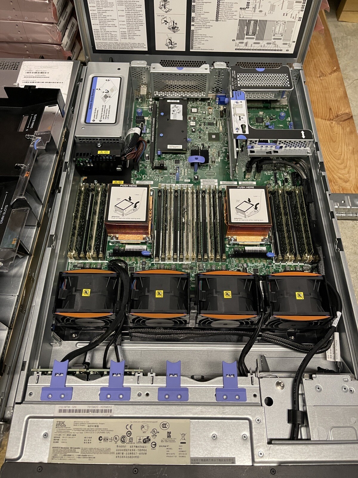IBM System X3650 M4 2x Intel Xeon E5-2690 2.90GHz 64GB RAM 4x 1.2TB SAS HDD