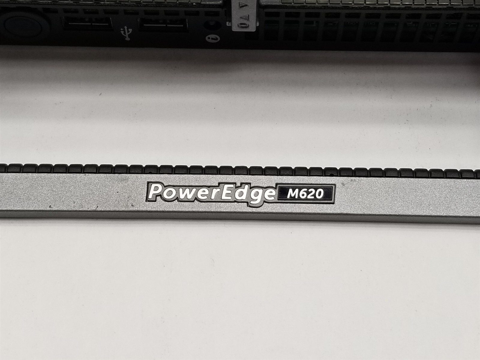 Dell PowerEdge M620 Blade Server 2*Intel Xeon E5-2650 v2 2.60GHz CPU *No HDD/RAM