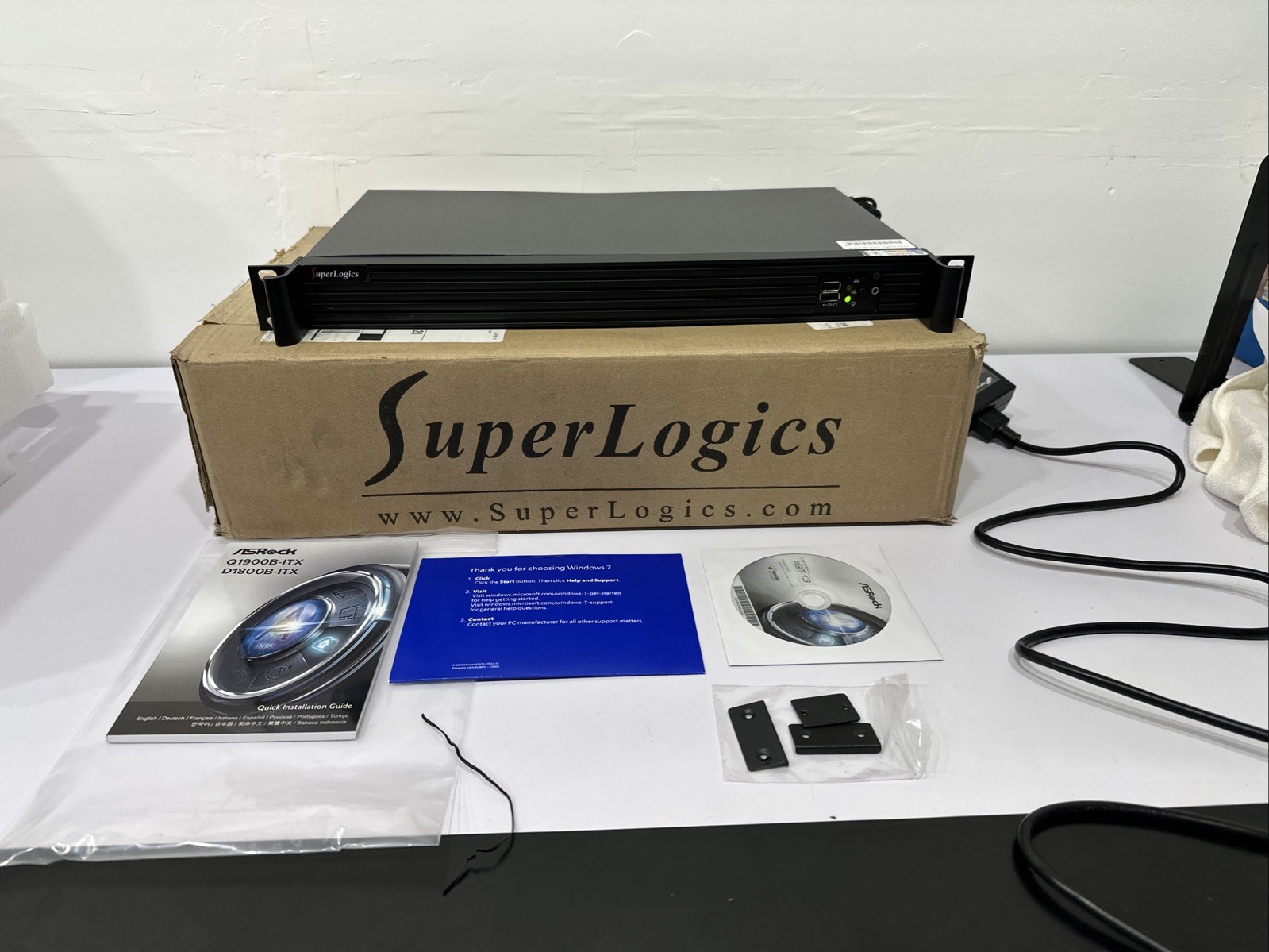 SuperLogics – Server Automation Computers Rack Mount 1U SL-1U-J1900B-GC
