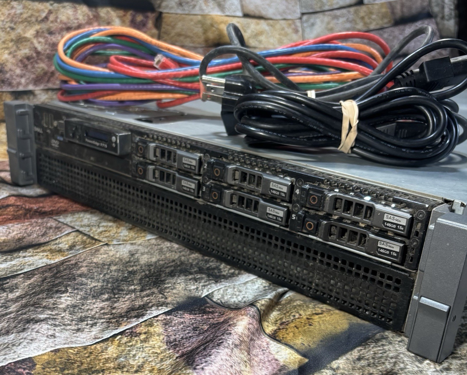 Dell PowerEdge R715 6 Hard Drive Rack Server|Dual Power Supply|