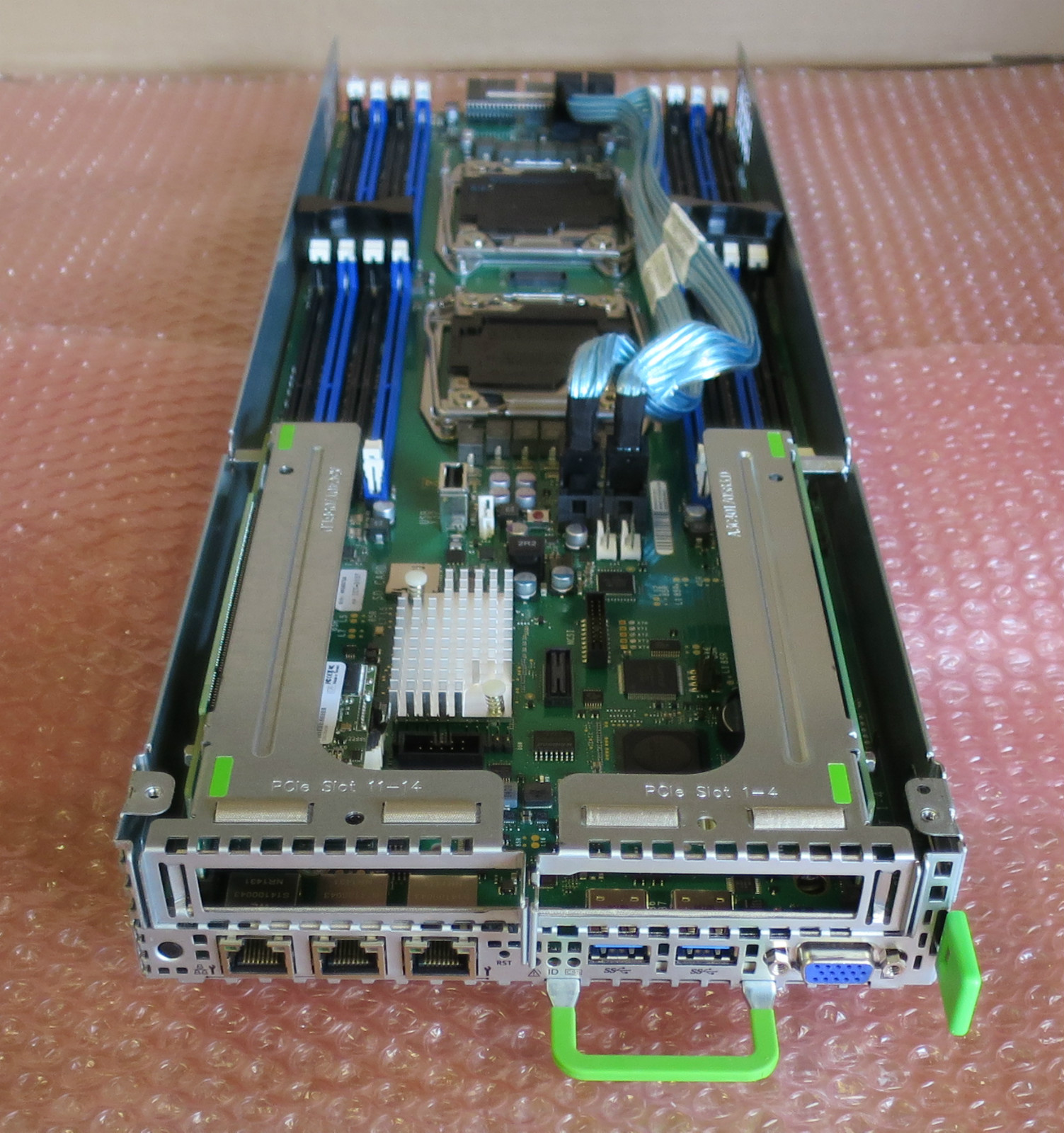 Fujitsu PRIMERGY CX2550 M1 no CPU -0 MB – 0 GB Node Server S26361-K1531-V100