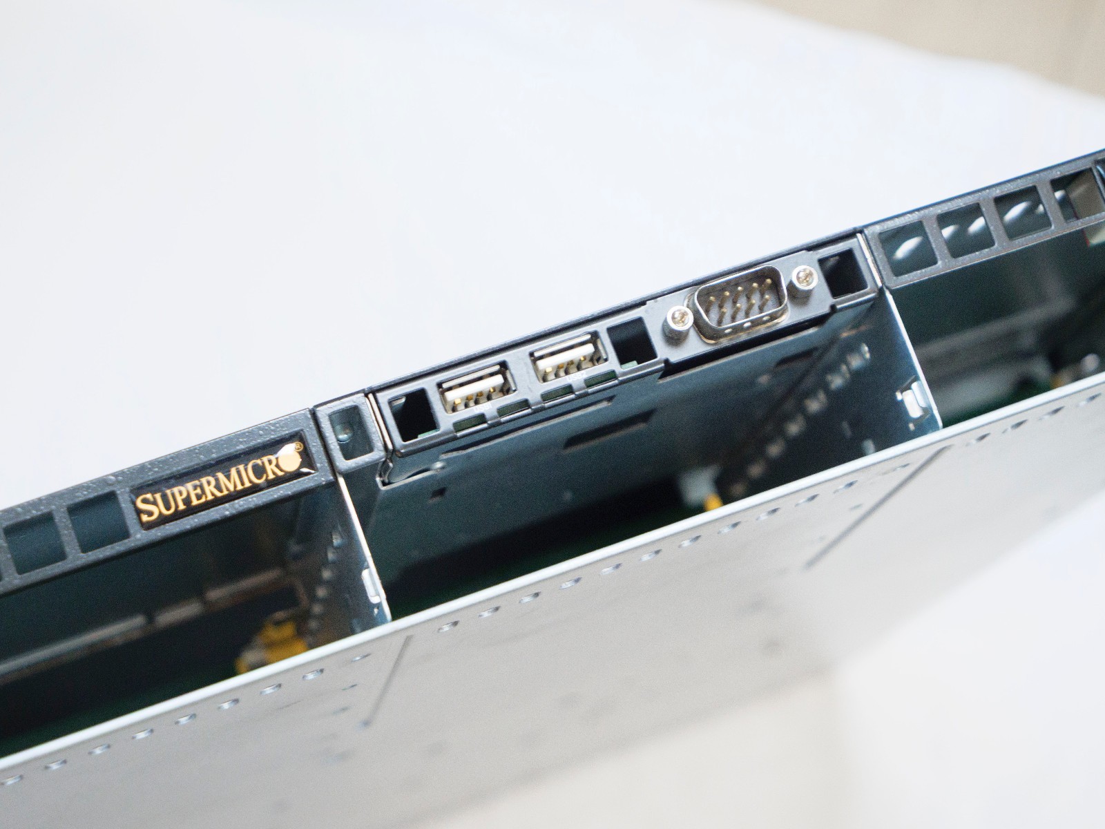 Supermicro CSE-813M 1U Barebones Server Chassis ermpty No Motherboard Ram or CPU