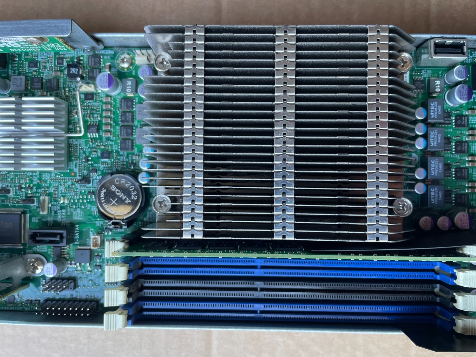 Supermicro CSE-938 16x LFF Server W/ 8x X9SRD-F 2x PWS-1K62P-1R
