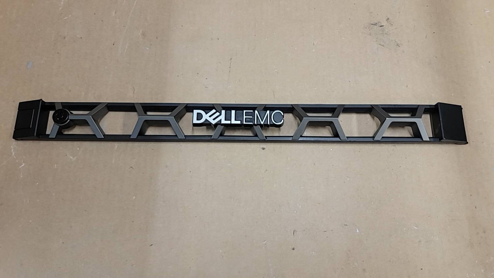 Dell 9MTRW EMC PowerEdge R340 R440 R640 R6415 R6515 R6525 Front Bezel no Key