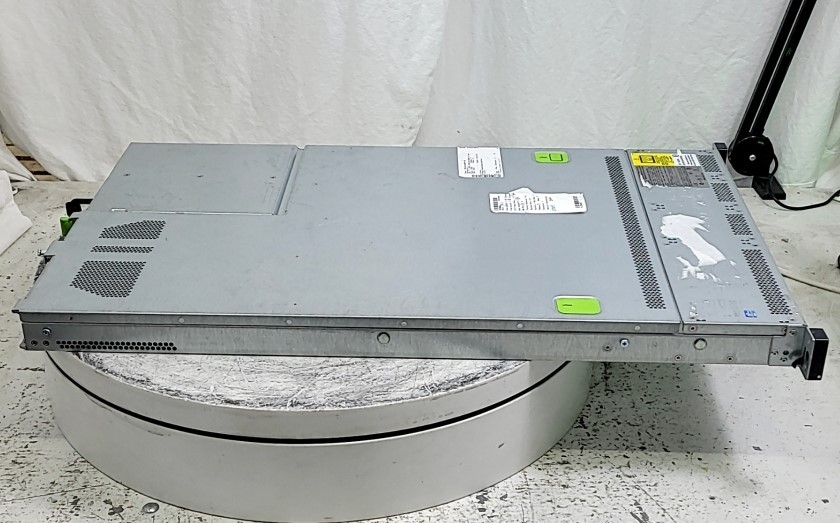 CISCO SYSTEMS UCS-C220-M3 SPN-CB-8300MT-K9 Server 2*INTEL XEON E5-2690 GB