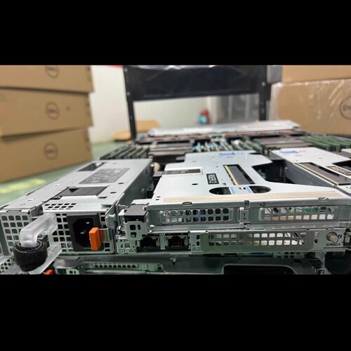 DELL R6525 Server 8X2.5″ With 2x AMD EPYC 7713 CPU 64Core/1T 3200MHz RAM/ H745