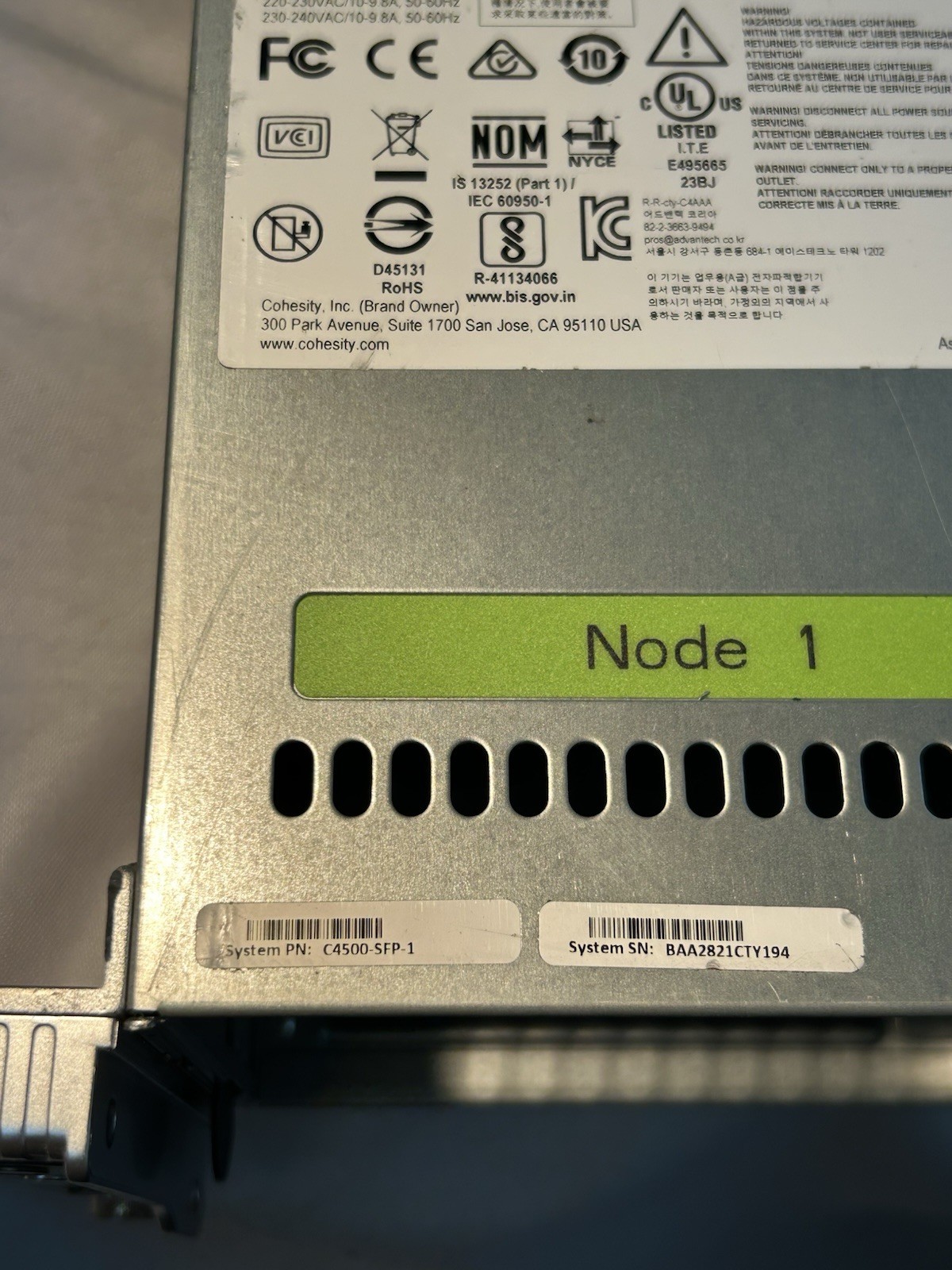 Cohesity C4500-SFP-1 w/1 Node 2x Silver 4208 CPUs No RAM No Drives – Dual AC PWR
