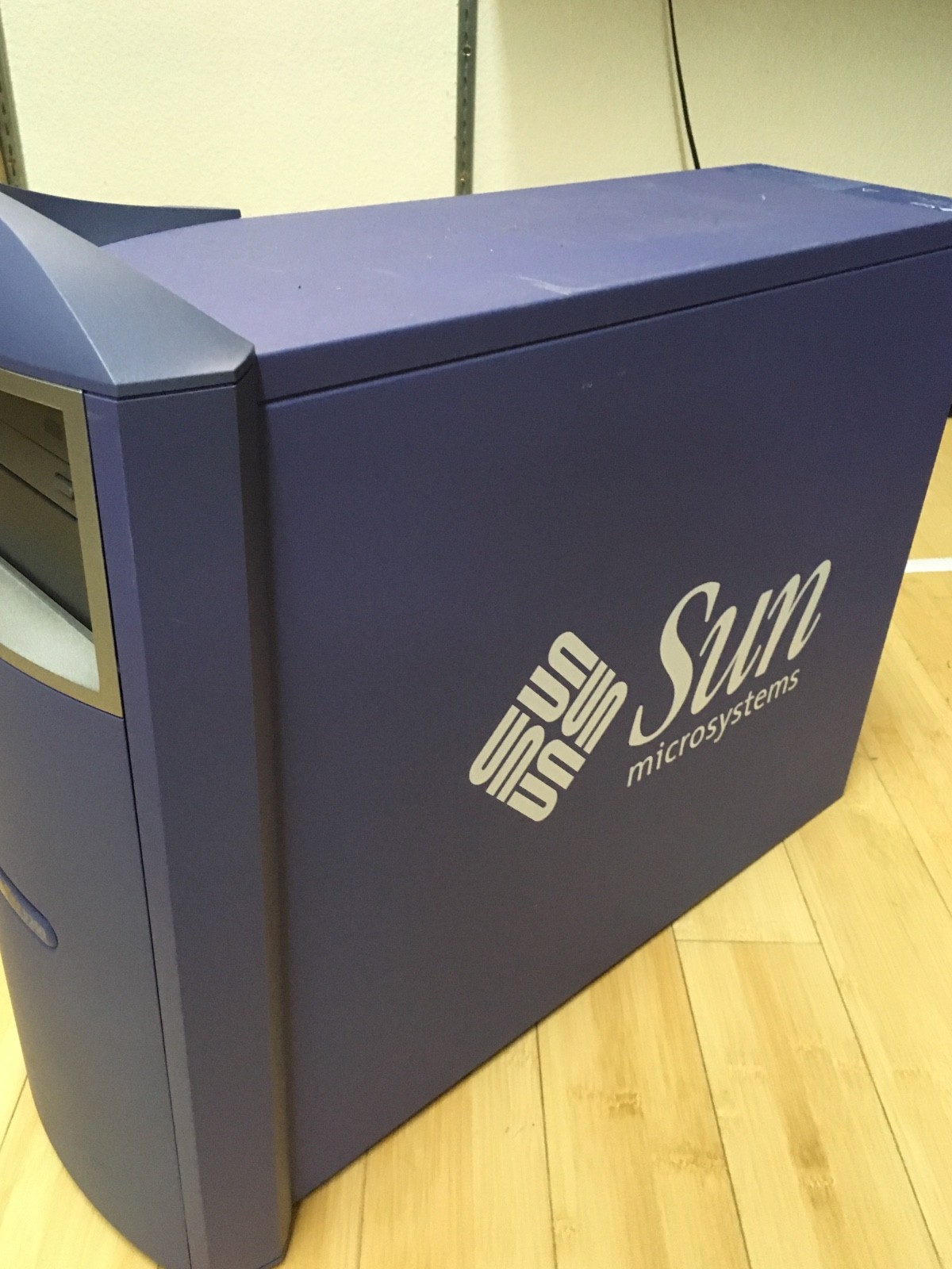 SUN V250 2×1.28Ghz 8gbRAM 73gbHDD, DVD, DDS4 Tape, 1xP/S, Test-PASS, W:30d