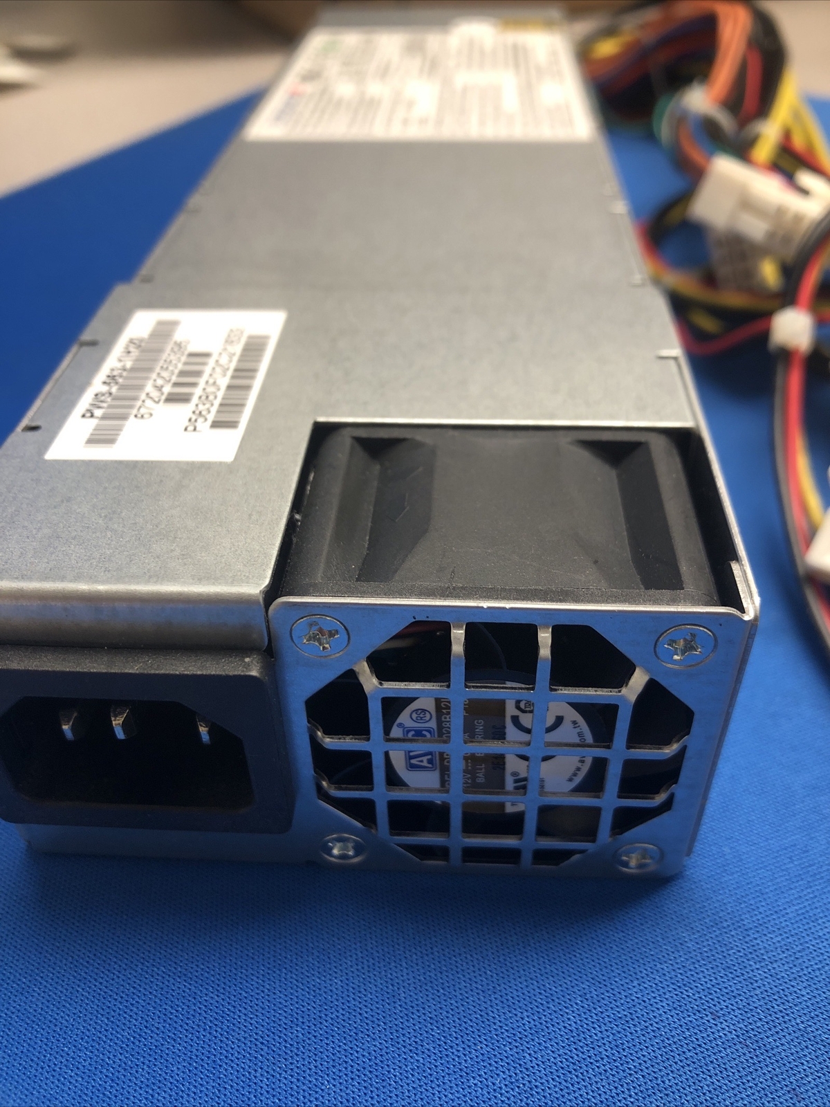 NEW supermicro PWS-563-1H20 / SWITCHING POWER SPPLY /MAX OUT POT 560W