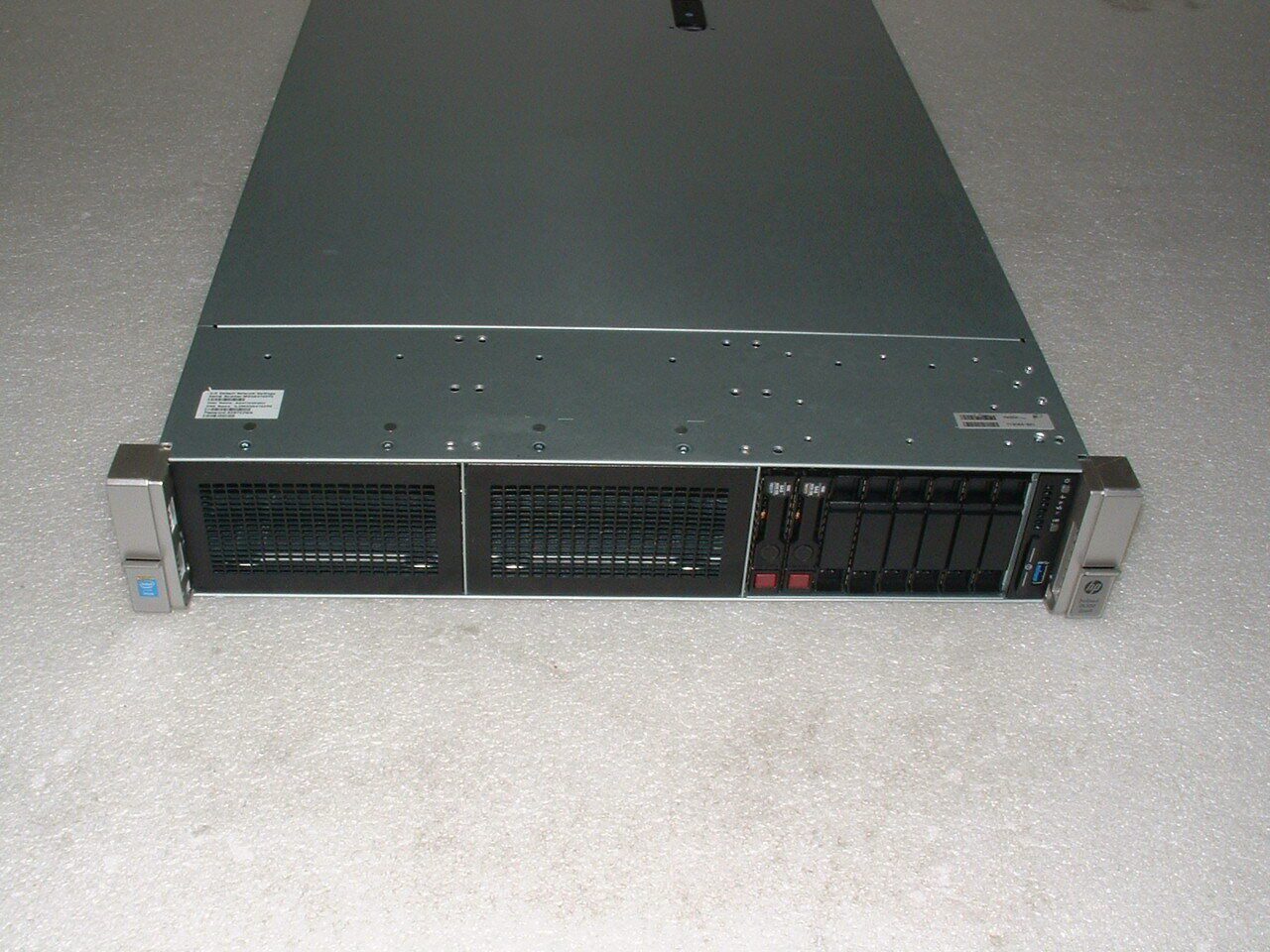 HP Proliant DL380 G9 2x E5-2660 V3 2.4Ghz 20-Cores 128GB P440ar 8x 300gb 2x750w