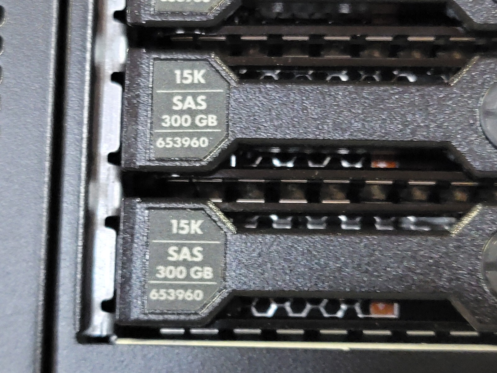 HP ProLiant DL380p Gen8 SFF CTO Server Assy 653200-B21 w/5x300GB SAS 653960 NEW