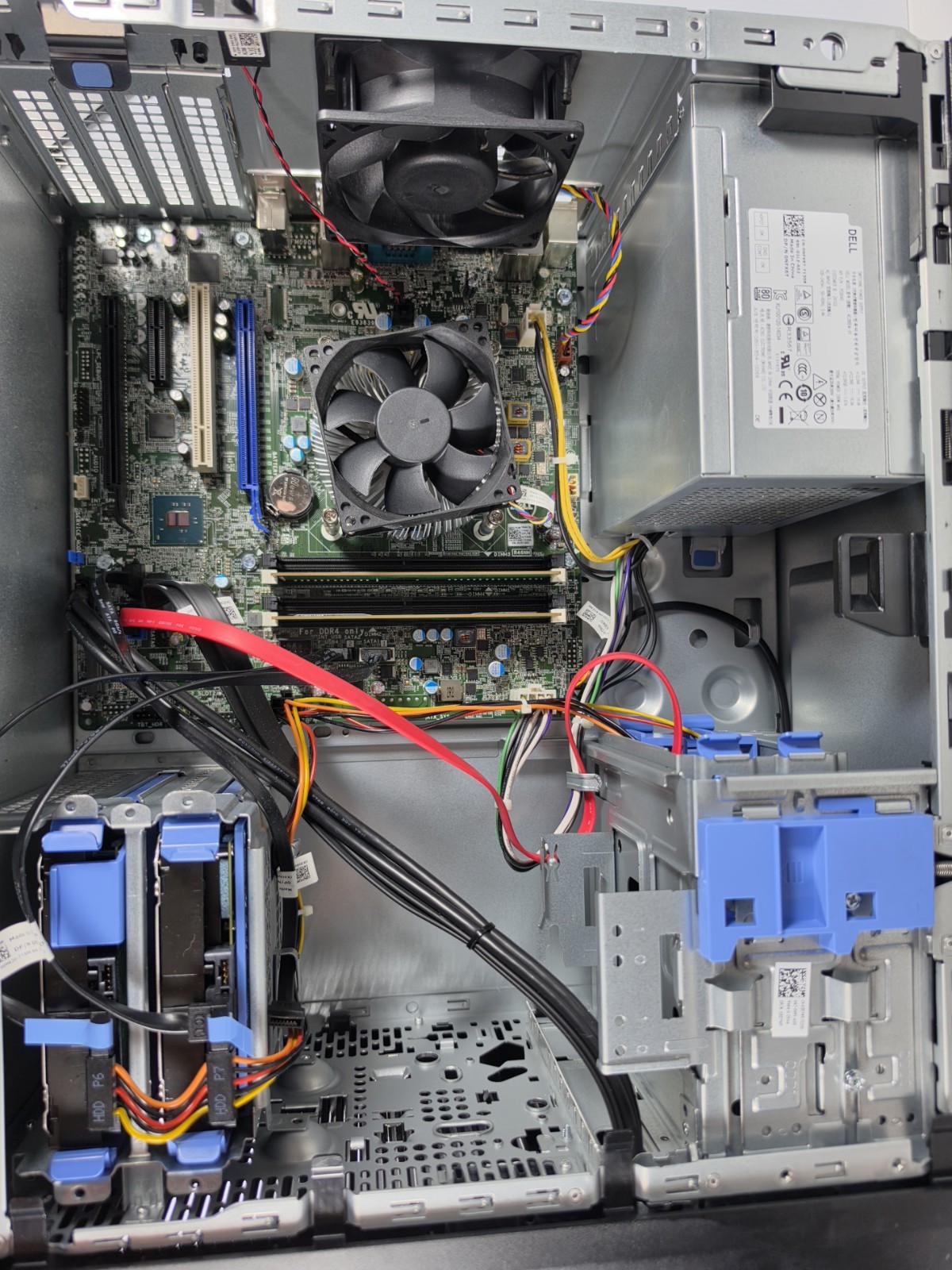 DELL PowerEdge T30 Tower Server PENTIUM G4400 3.30Ghz 8GB RAM 2TB HDD WIN 10