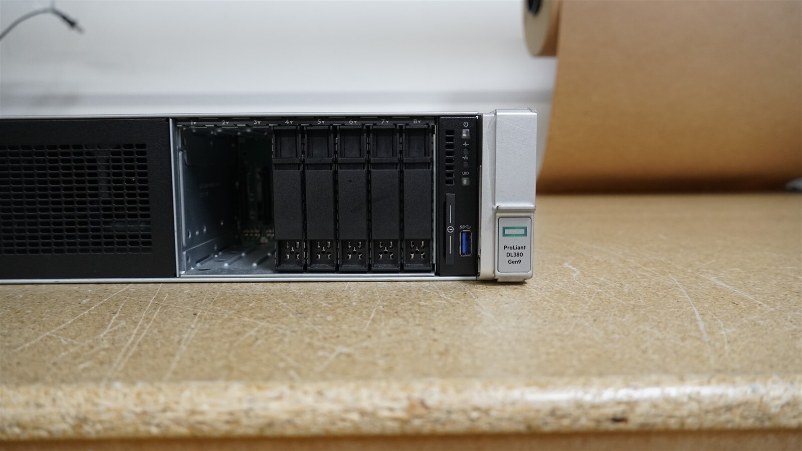 HP ProLiant DL380 Gen9 G9 8SFF 2x 8CORE E5-2640v3 2.6GHz P440AR NO RAM NO HDD