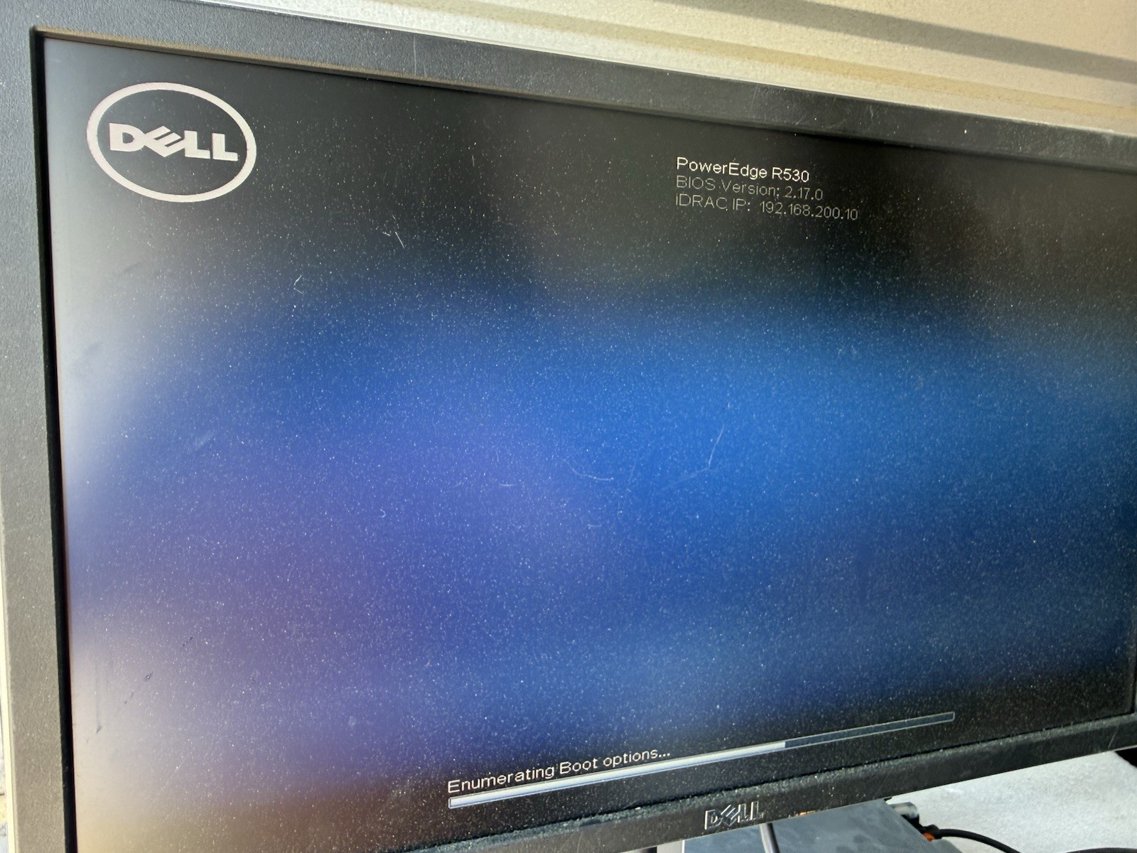 Dell PowerEdge R530 1x Xeon E5-2630L V4 @ 1.80 GHz 32 GB RAM 7.5TB HDD’s No OS