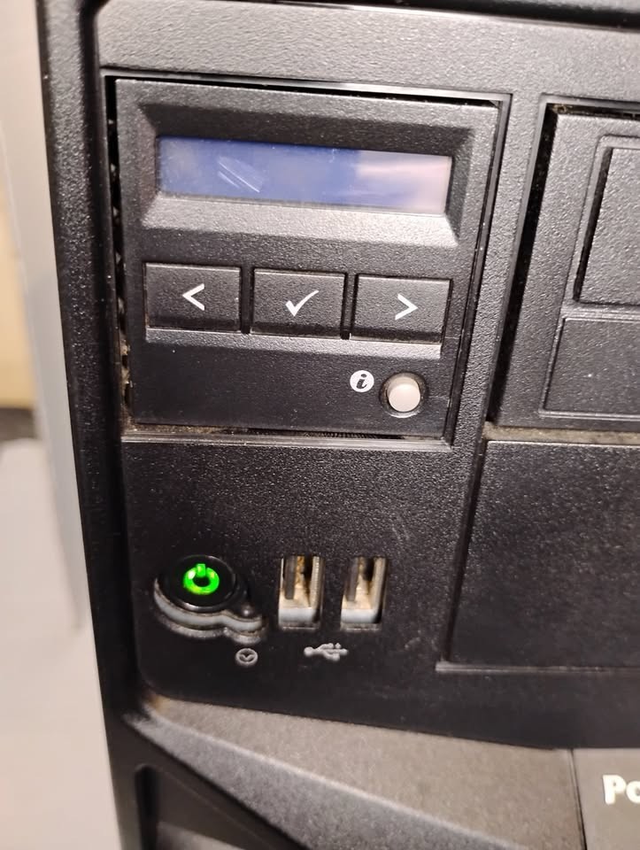 Dell PowerEdge T310 | i3-530 16GB ECC 4x1TB HDD RAID Hot Swappable HDD (4TB)