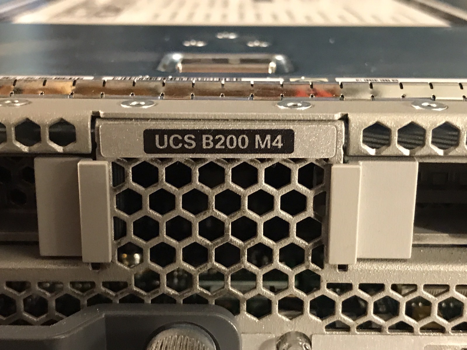 Cisco B200 M4 Blade Server Two E5-2660 V4 28 Core 64GB RAM 2x SFF VIC1340 NIC