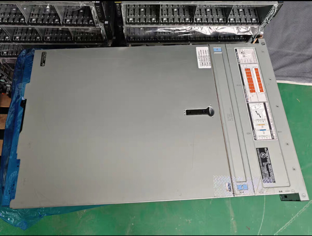 DELL PowerEdge R7425 Server 8X3.5″/2X750W PSU/H330/2X EPYC 7551/4X 32G 2400MHz