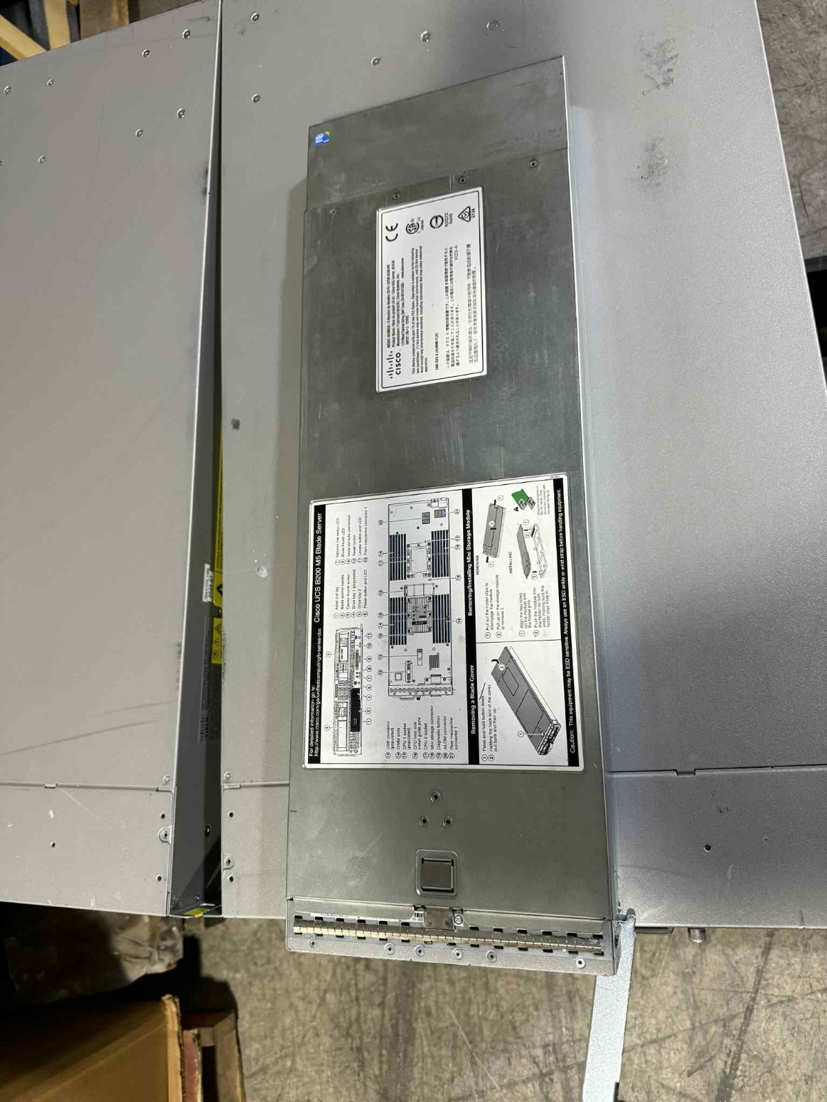 Cisco UCSB-5108-AC2 6RU Blade Server Chassis 4PS 8 FANS 8x UCS B200 B5 Blades