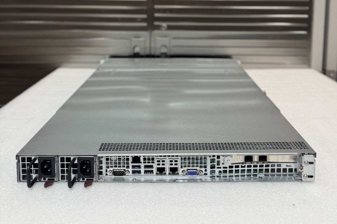 Supermicro 1U Server X10SLM+-F E3-1220v3 3.1ghz / 32GB / No HDD 2x 500W