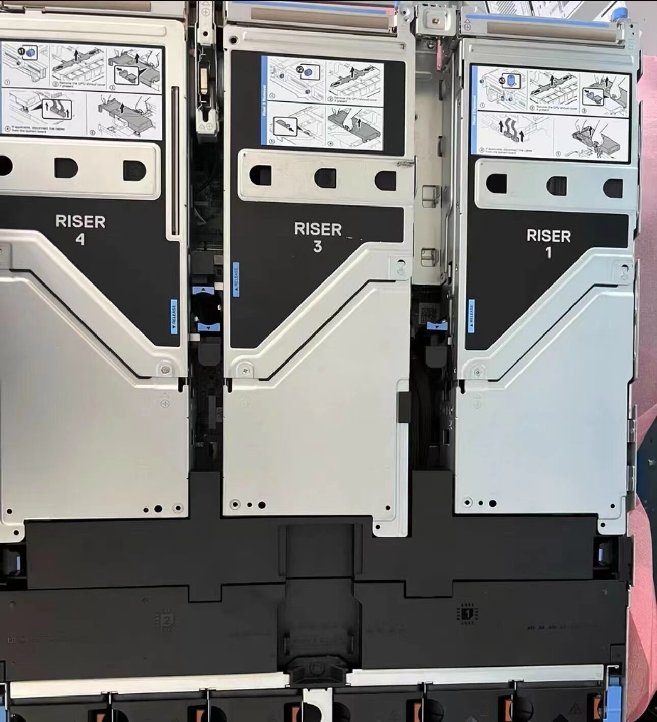 Dell R7525 Server 16×2.5″ NVMe , 2x AMD 7413 / 7513 /7543 / 7763 CPU, 1TB RAM