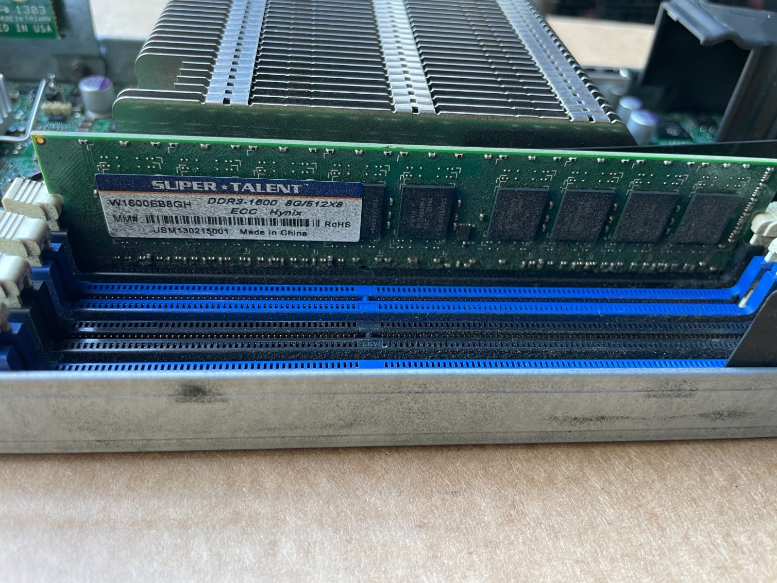 Supermicro CSE-938 16x LFF Server W/ 8x X9SRD-F 2x PWS-1K62P-1R
