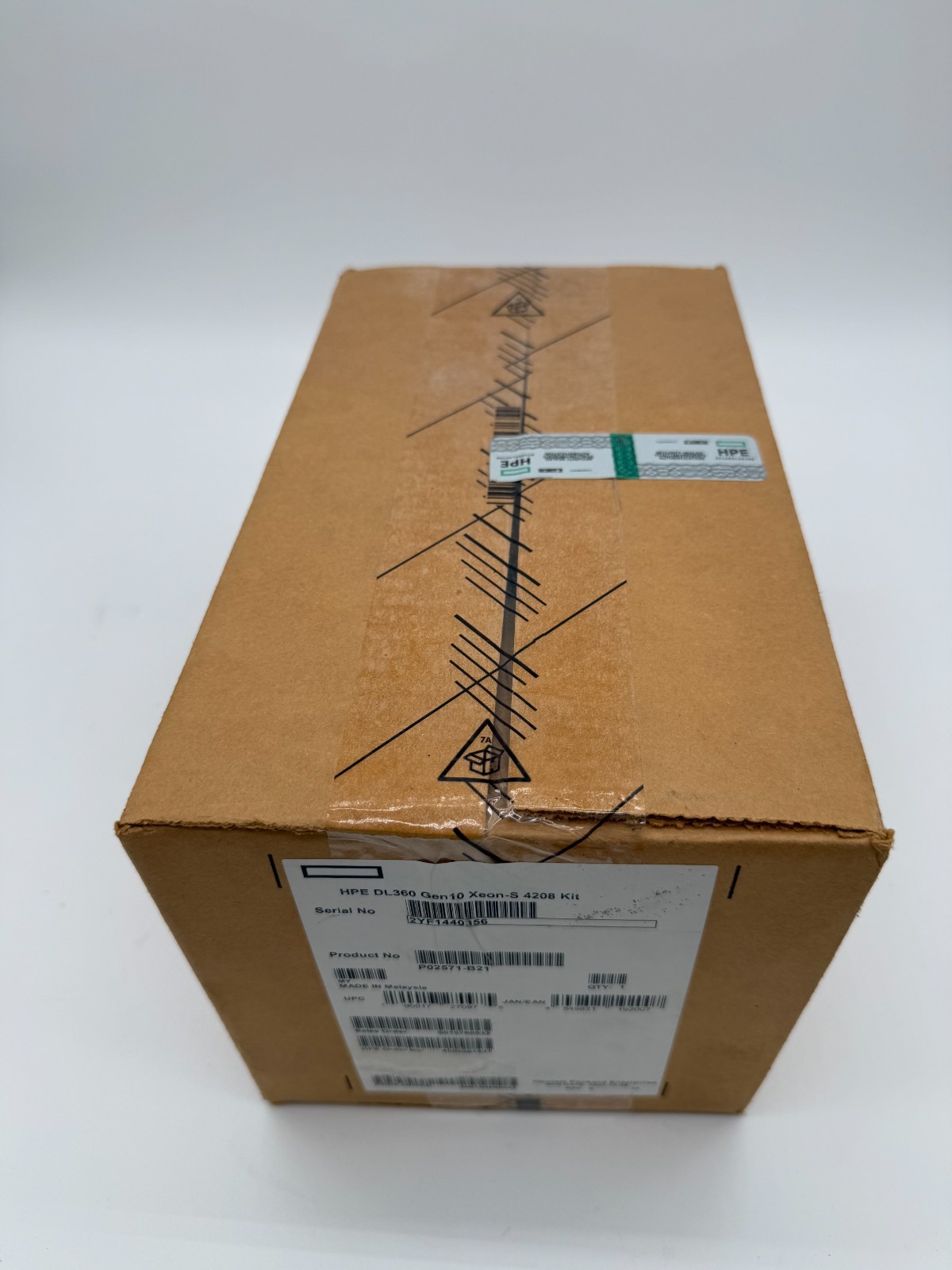 HPE DL 360 Gen10 Xeon-S 4208 Kit – P02571-B21 – NEW / SEALED BOX