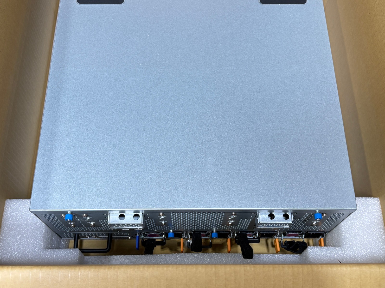 Gigabyte G492-HA0 4U GPU Server Barebone – 10x PCIe Gen4 GPU – Dual Root System