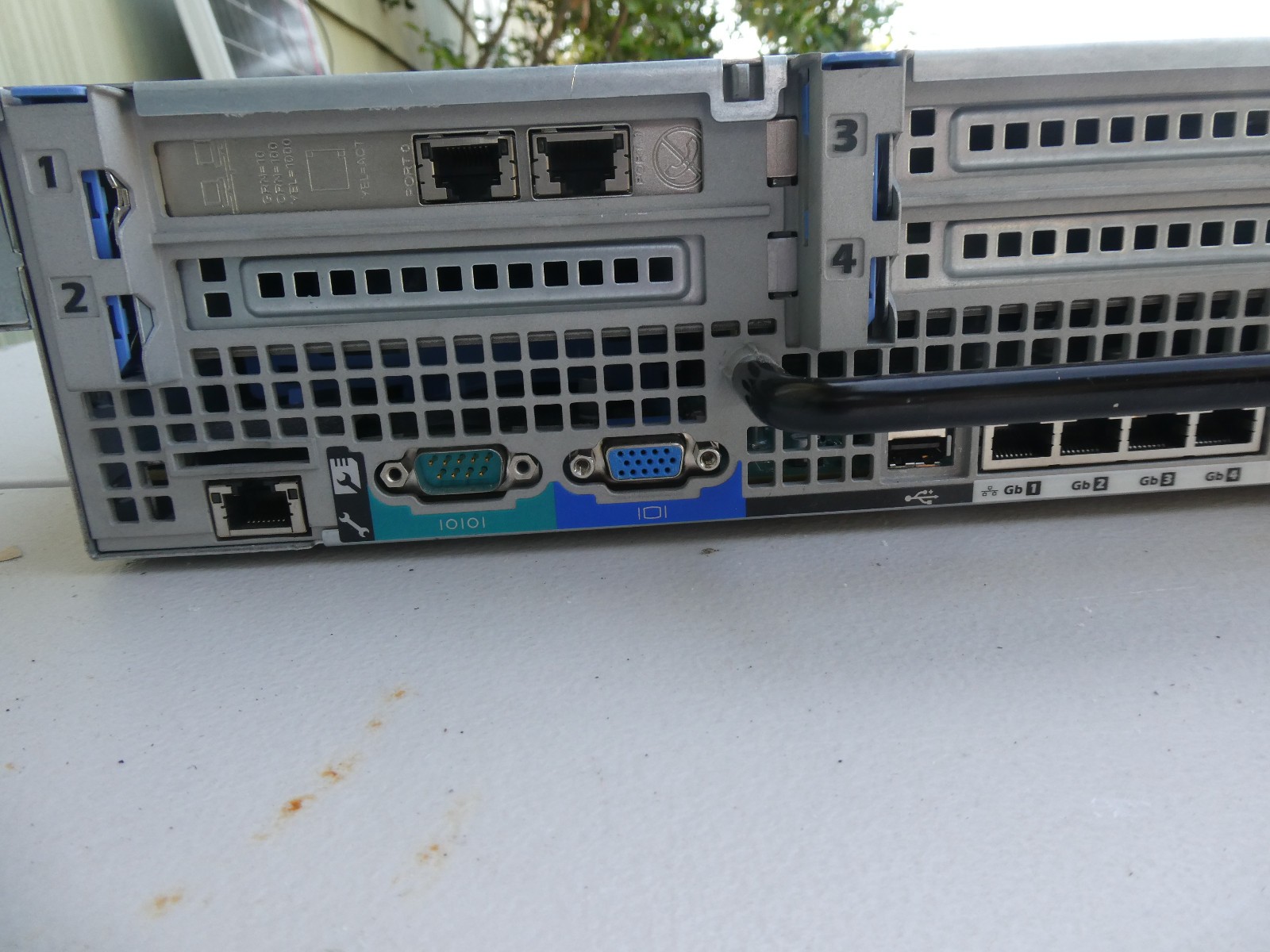 🍀 Dell PowerEdge R710 Server 2x Xeon E5620 2.4 144GB 8-Core NO HDD w 8x Caddies