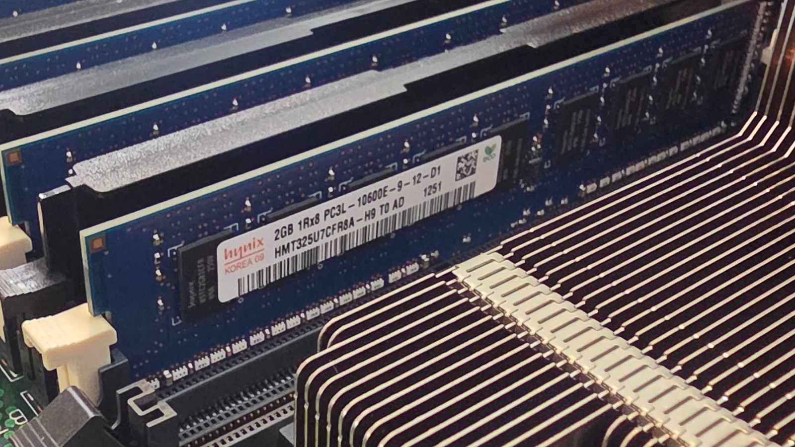 Dell PowerEdge R715, 2*AMD 6168 1.90GHz 24C, 16GB Ram, iEnterprise, No Ctrlr/HDs