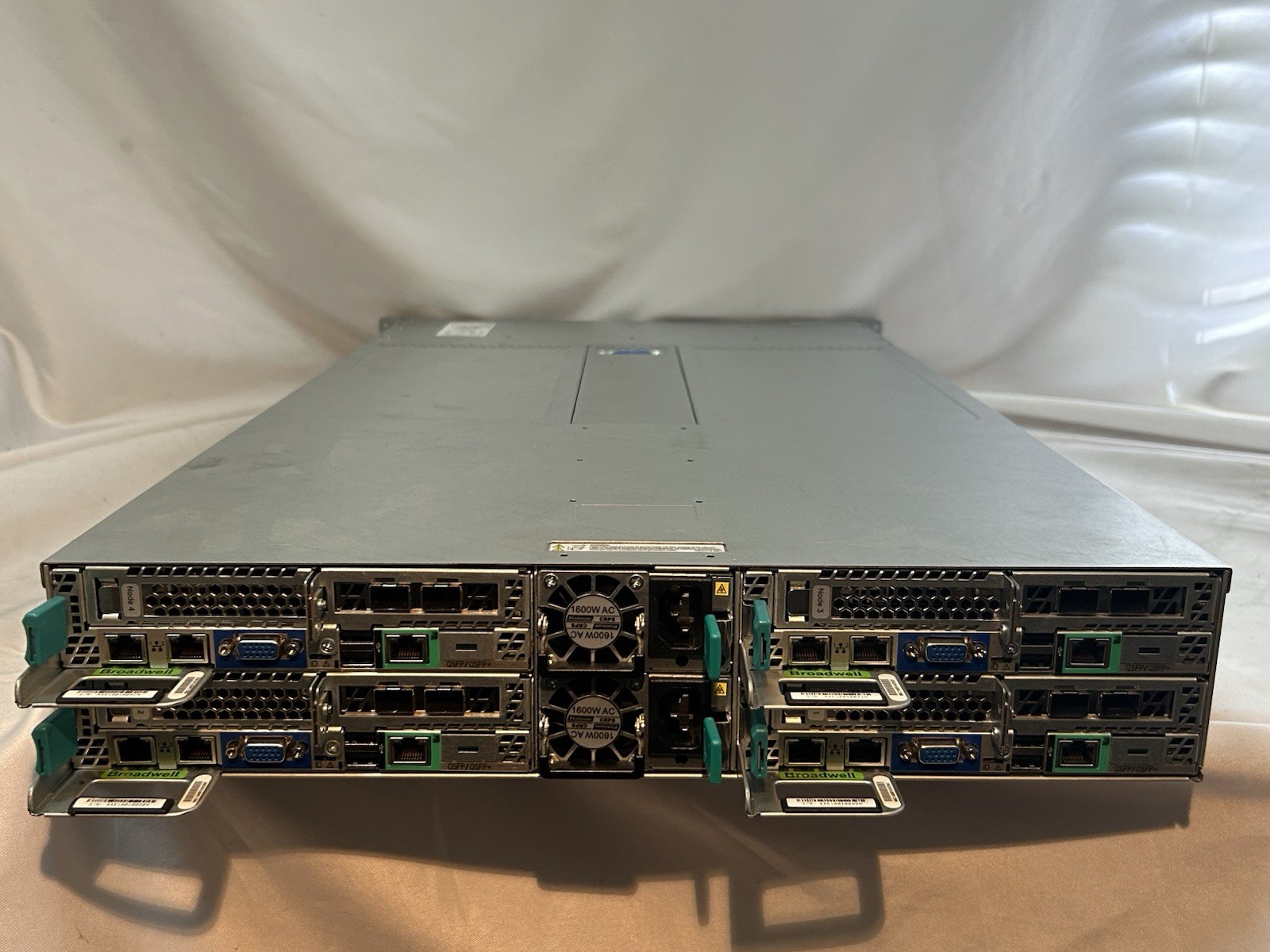 Cohesity C2505-SFP-BASE-4 4-Node S2600T SAS w/ 6 x8TB Drives 256GB RAM 8xE5-2620
