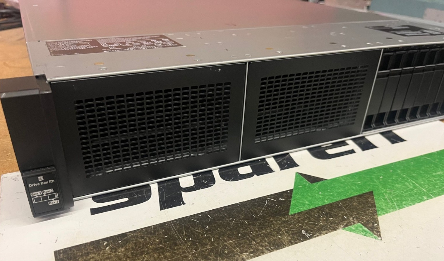 841730-B21 HP DL560 Gen10 8SFF 4x heatsink 2x 1600W power supplies No CPU No RAM