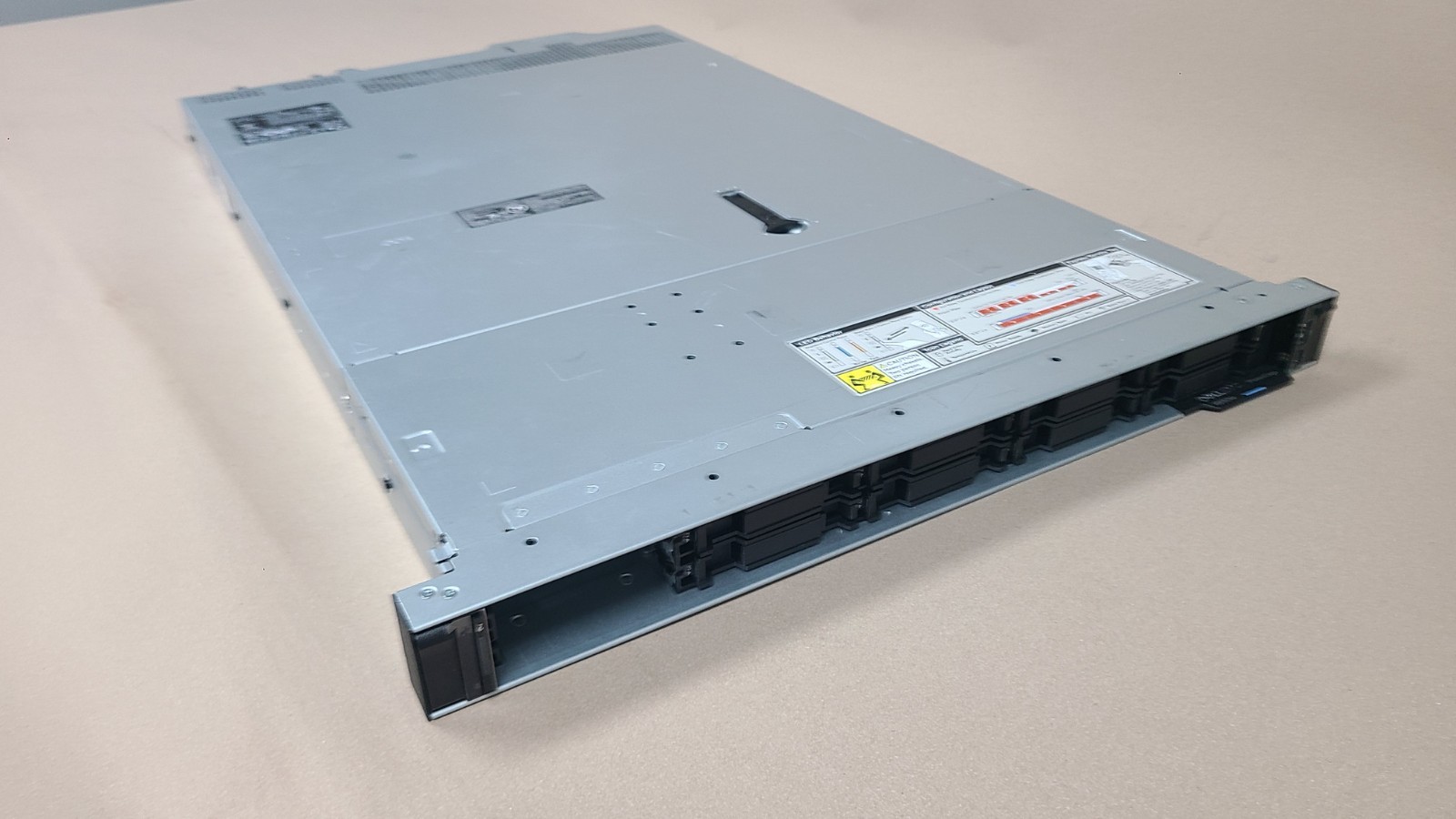 Dell PowerEdge R650xs Server w/ 2x Intel Xeon Silver 4314 CPU @ 2.40GHz E74S001