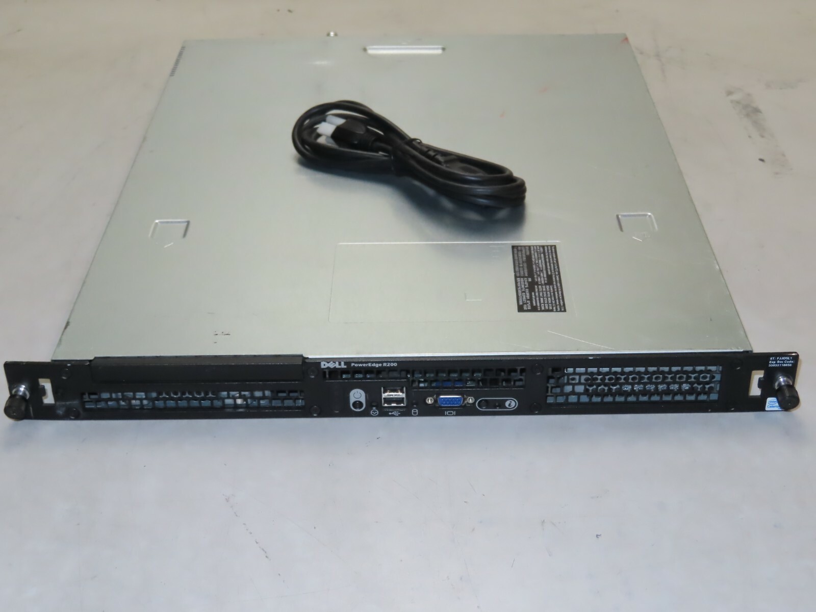 Dell Poweredge R200 with 1gb ram and hard drive