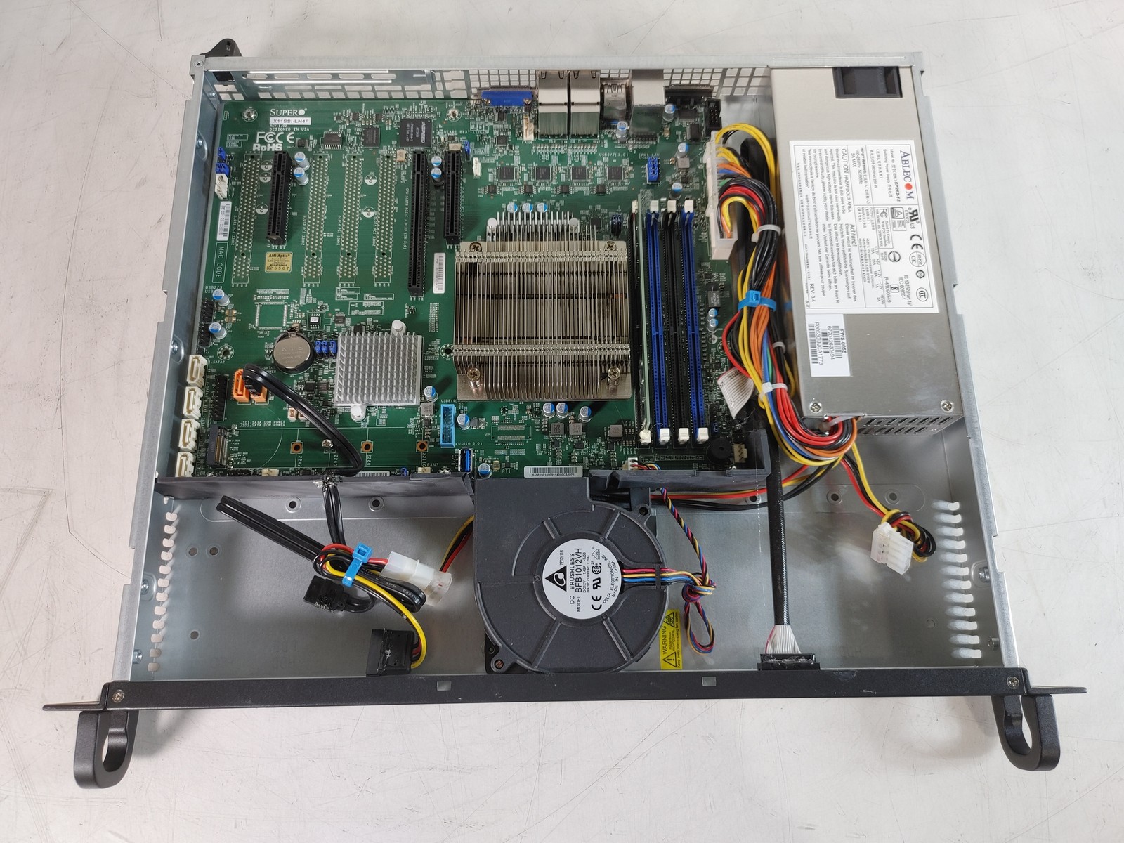 SuperMicro CSE-512 3.50 GHz Intel Pentium G4560 8 GB DDR4 Server No Drives/No OS