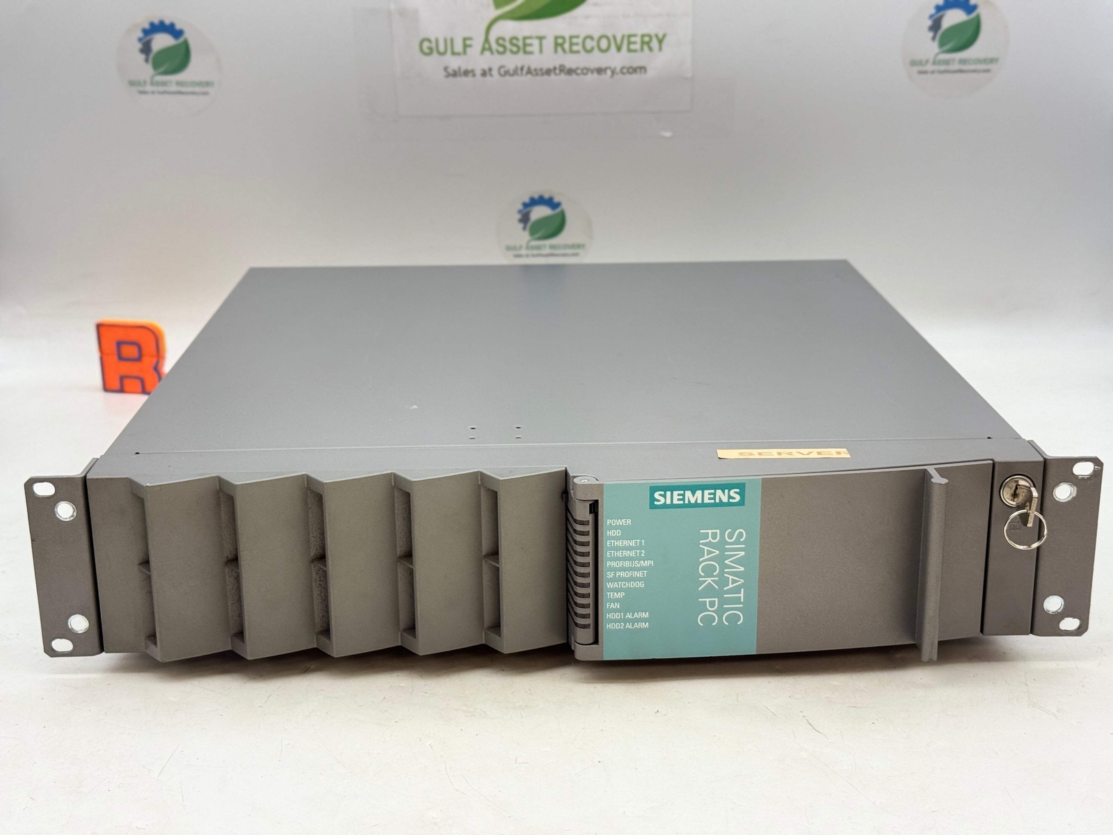 Siemens 6AG4112-0AA21-0BX3 Simatic Rack PC 647B w/ (x2) 6GK1161-3AA01 (Used)