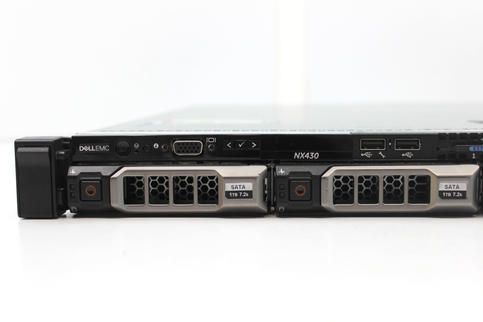 Dell EMC PowerEdge E34S R33002 No Storage/HDD/Ram #807