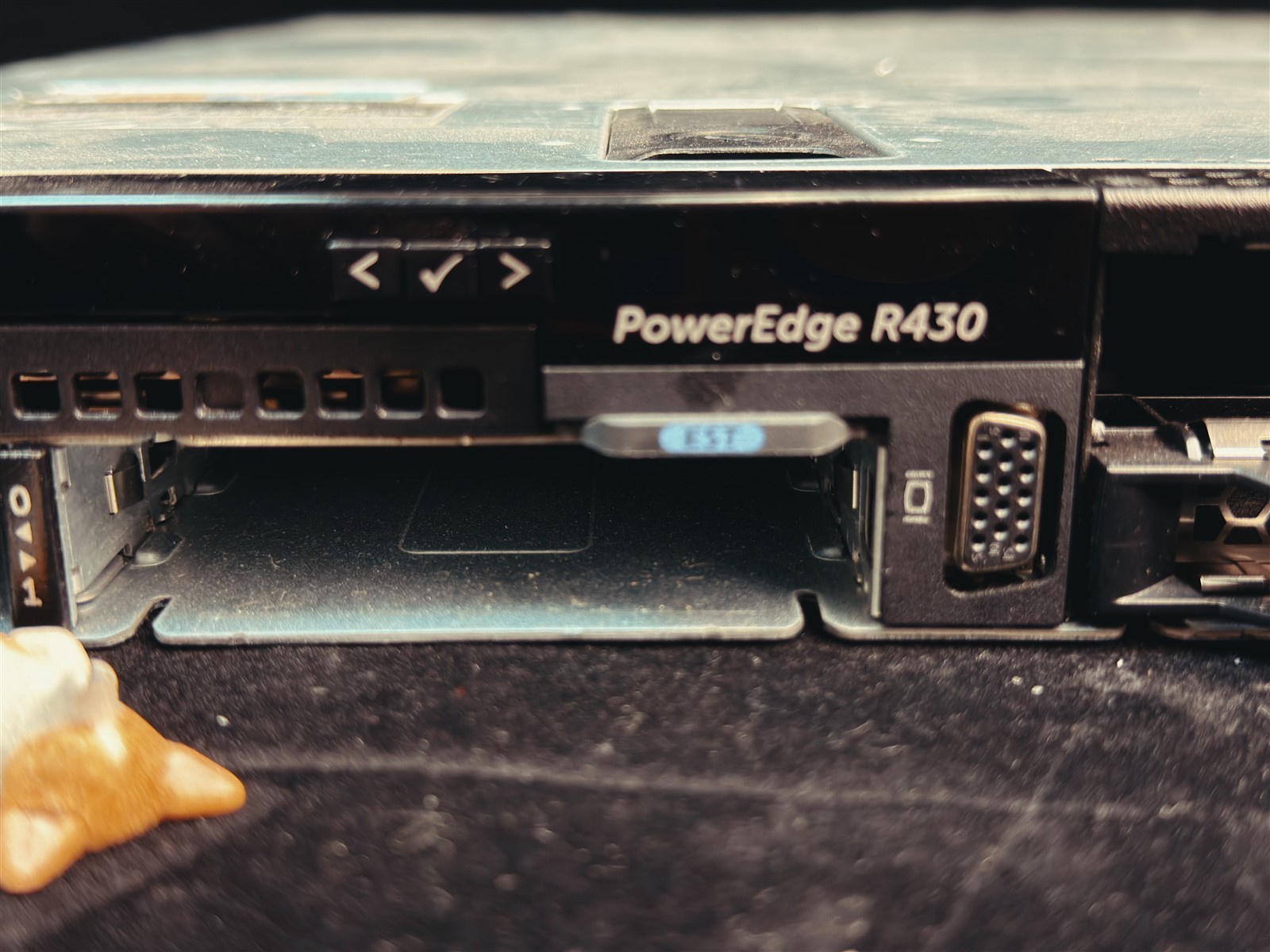 DELL POWEREDGE R430 8SFF 2x XEON 8 CORE E5-2620V4 2.1GHz 16GB RAM H730 NO HDD