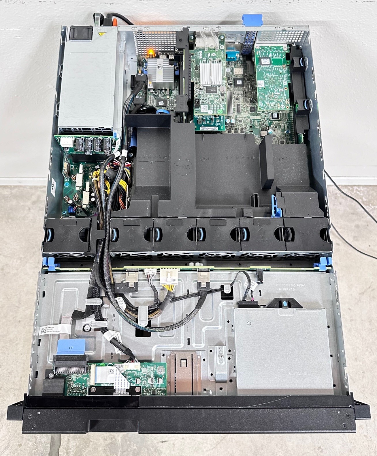 Quantum StorNext M440 Server l 1x Xeon E5-2430 @2.2GHz 48GB 2x1TB HDD H310 mini
